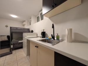 inactive Miniscule Condo Near Maksimir Tram