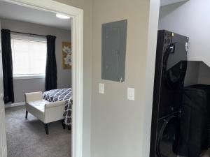 No Chores, 10min to downtown and 25min to Niagara Falls