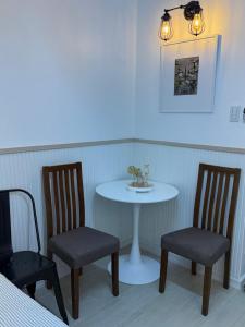 Flat 316 Modern Minimalist Studio Near Makati BGC