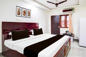 Hotel O Emerald Mall Lucknow