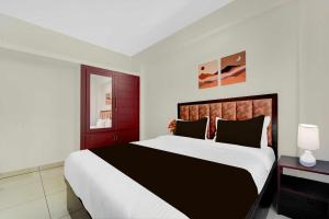 [Day Stay - 8 AM to 8 PM] Hotel O Valiyavila Bus Terminal