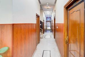 Collection O Dehradun Yamuna Colony Crossway