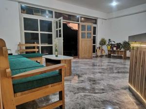 Collection O Pelling Near Sky Walk