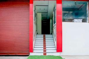 Hotel O Prayagraj Subedarganj Railway Station