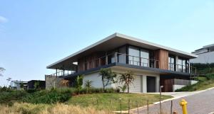Modern Luxury Beach Villa