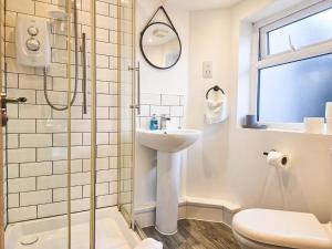 Churchill Studio - 1 Bedroom Studio - Uplands