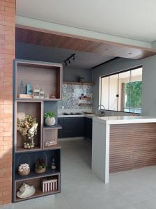 Casa com mezanino, de frente para o mar