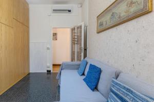 GuestHost - Ginas Garden x4