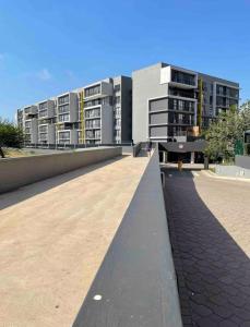 Comfortable corner Umhlanga - near Gateway