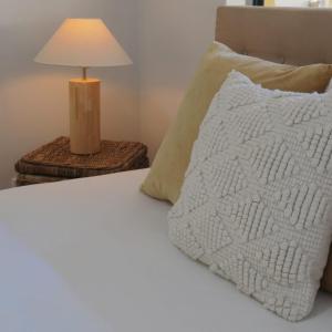 Zig Zag Retreat - Panoramic views, secluded hills nature reserve, infinity pool