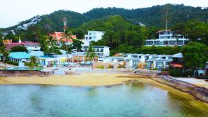 Three Trees Samui Resort - Sarocha Villa
