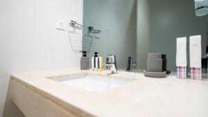 Nuzul R137 - Elegant Studio