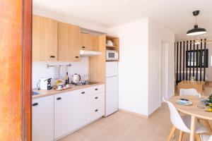 COTILLO MAR 4B- Moderno apartamento con terraza privada