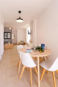 COTILLO MAR 4B- Moderno apartamento con terraza privada