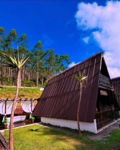 Chalé Romântico Salesópolis - Café da manhã e banheira de hidromassagem