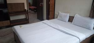 Calangute Square by Ananta