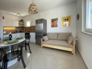 Sea Aldebaran Apartment with terrace and sea view