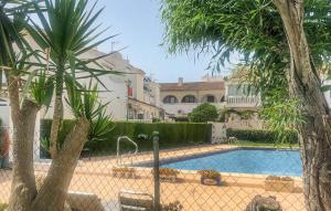 Stunning Apartment In Torrevieja