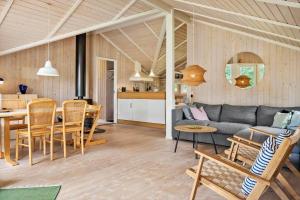 N333-Karrebaeksminde-Reedtzholmvej-32