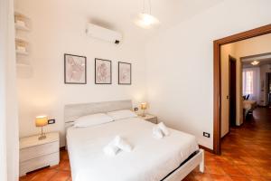 Spacious Home at 5 min walk from Central Station