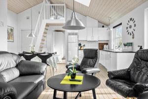 N330-Karrebaeksminde-Baekkene-224