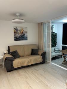 Modern Ocean & City Views - Las Vistas Apartment A