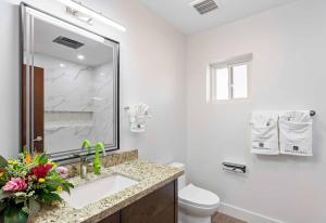 Royal Kahal Beach Resort