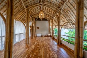 TOTEM Bali Surf & Yoga