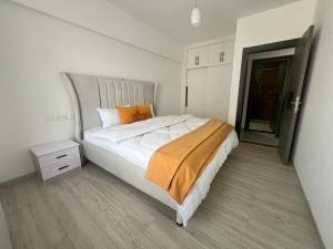 Modern, stylish, pristine apartment with fast WiFi, gym and pool in Lavington Nairobi