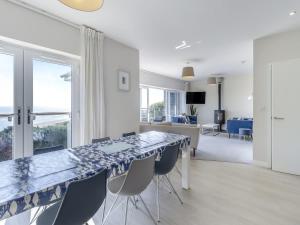 Verbier Luxurious Seaside Retreat