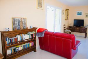 Family home 8 people, direct beach, sea view