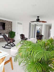 Large and beautiful Oceanfront Penthouse