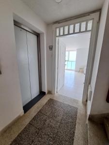 Large and beautiful Oceanfront Penthouse