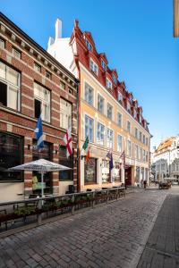 Spacious luxuryinclusive old town flat