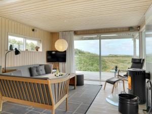 Holiday Home Josten - 500m from the sea by Interhome