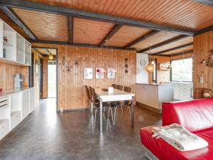 Holiday Home Maini - 600m from the sea by Interhome