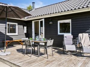 Holiday Home Swen - 1-3km from the sea by Interhome