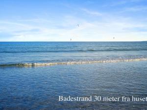 Apartment Elle - 50m from the sea by Interhome