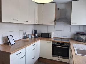 Fewo Gartenblick Altlußheim - Netflix- parken - Küche - Klimaanlage - Shuttle zum Hockenheimring