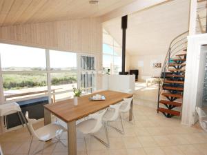 Holiday Home Ung - 150m from the sea by Interhome
