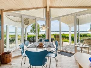 Holiday Home Brunman - 10m to the fjord by Interhome