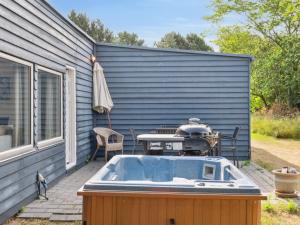 Holiday Home Hannelore - 700m from the sea by Interhome