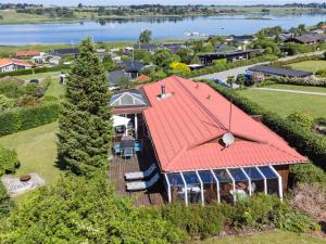 Holiday Home Eleana - 300m to the fjord by Interhome