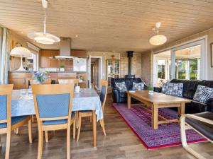 Holiday Home Eleana - 300m to the fjord by Interhome