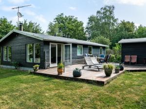 Holiday Home Lucie - 1-5km from the sea by Interhome - 4hvězdičkové hotely ve městě Vejby