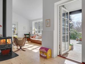 Holiday Home Mariela - 800m from the sea by Interhome