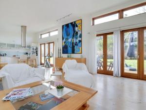 Holiday Home Esta - from the sea by Interhome