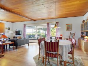 Holiday Home Slavjanka - 2km from the sea by Interhome