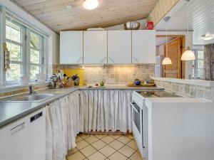 Holiday Home Sini - 300m from the sea by Interhome