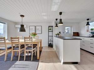 Holiday Home Caren - 125m to the inlet by Interhome